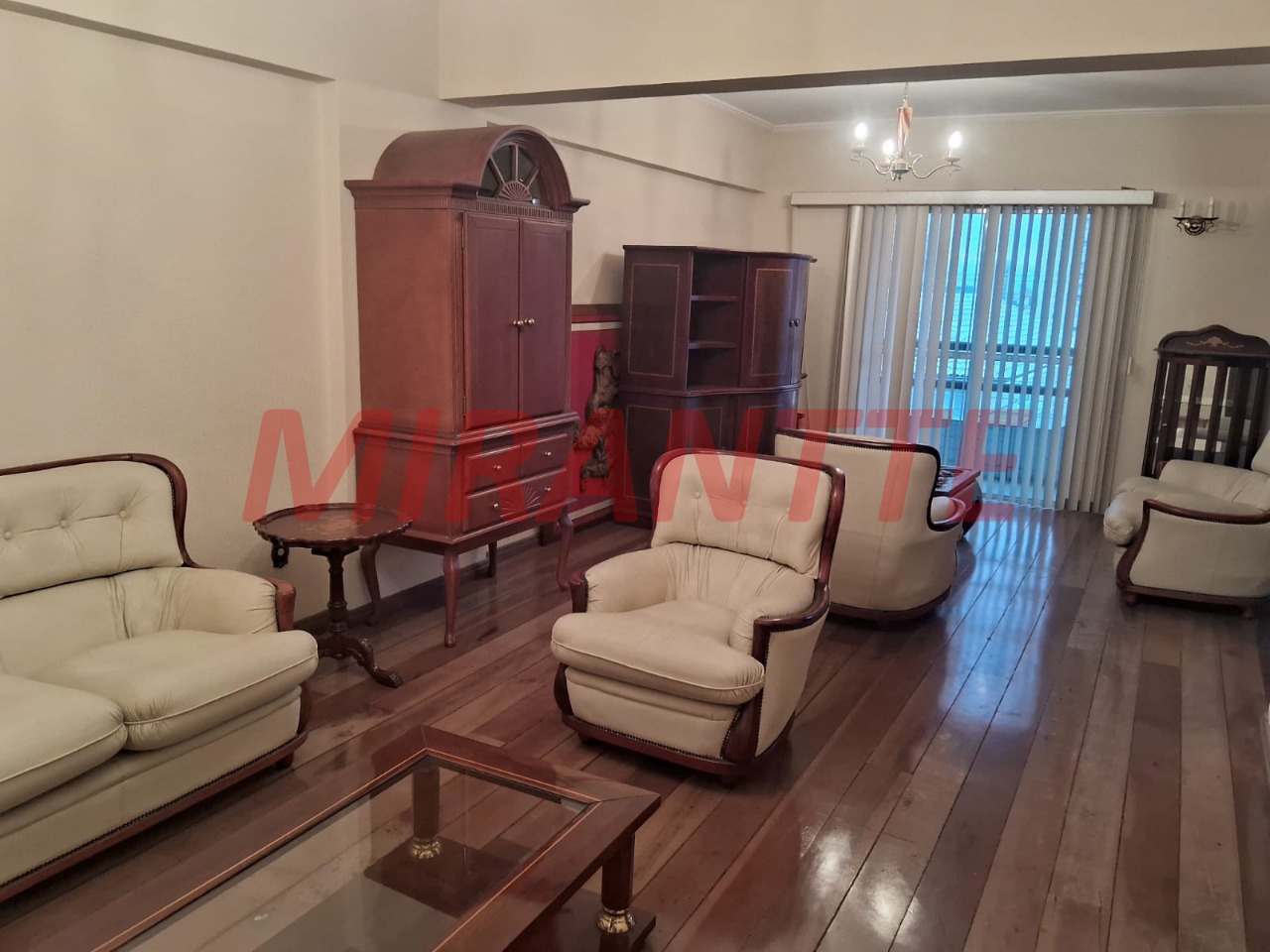 Apartamento de 220m² com 3 quartos em Vila Harmonia
