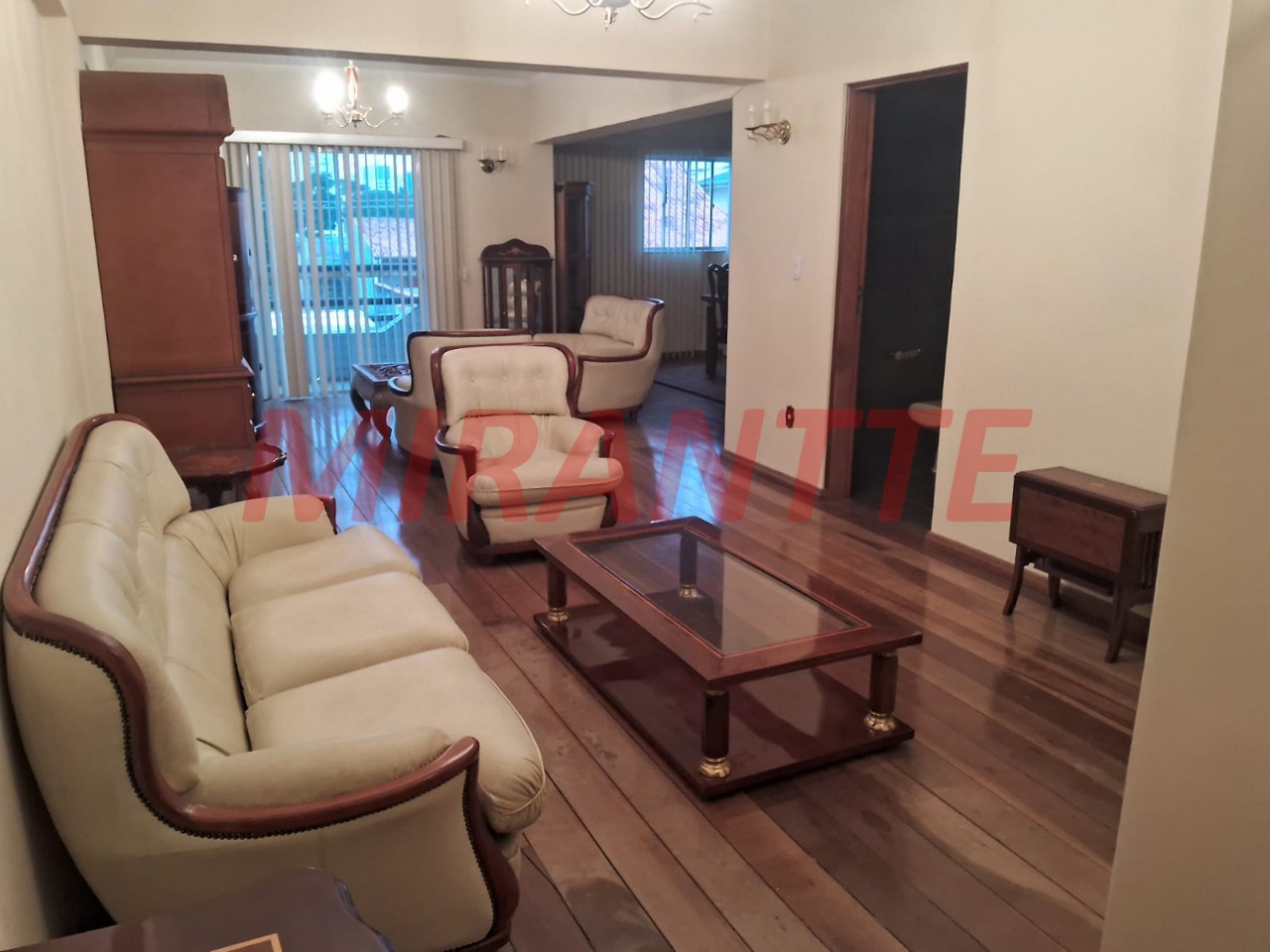 Apartamento de 220m² com 3 quartos em Vila Harmonia
