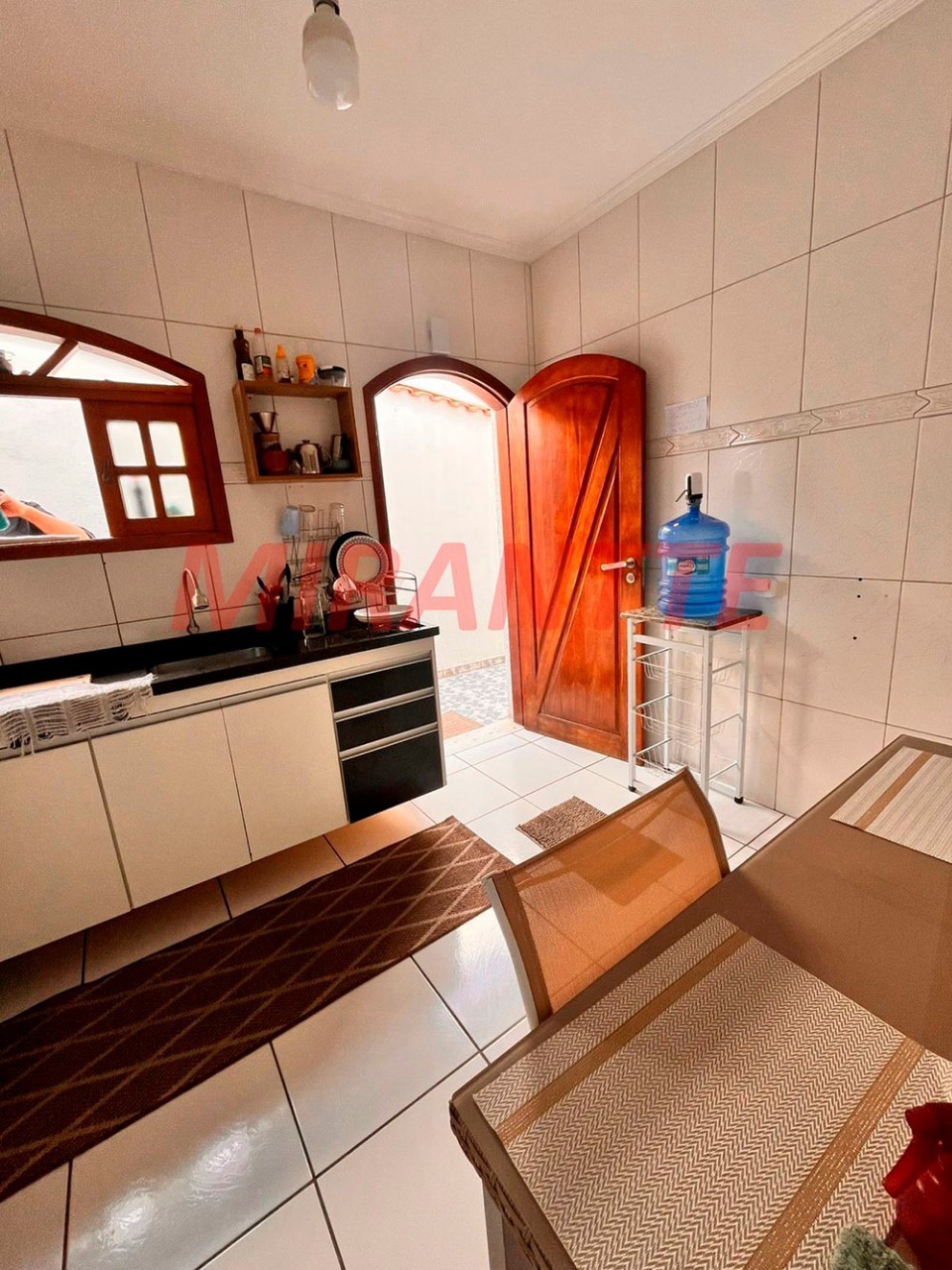 Casa terrea de 1.5m² com 4 quartos em Bortolândia