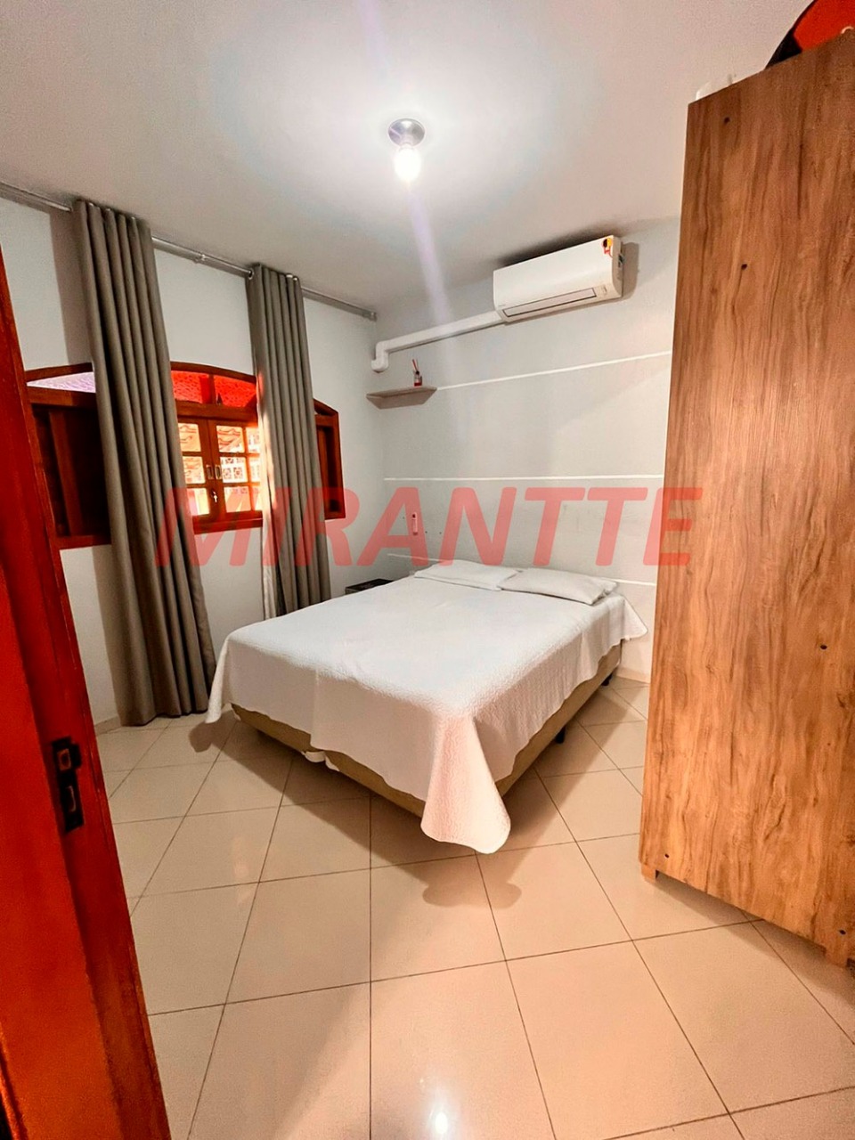 Casa terrea de 1.5m² com 4 quartos em Bortolândia