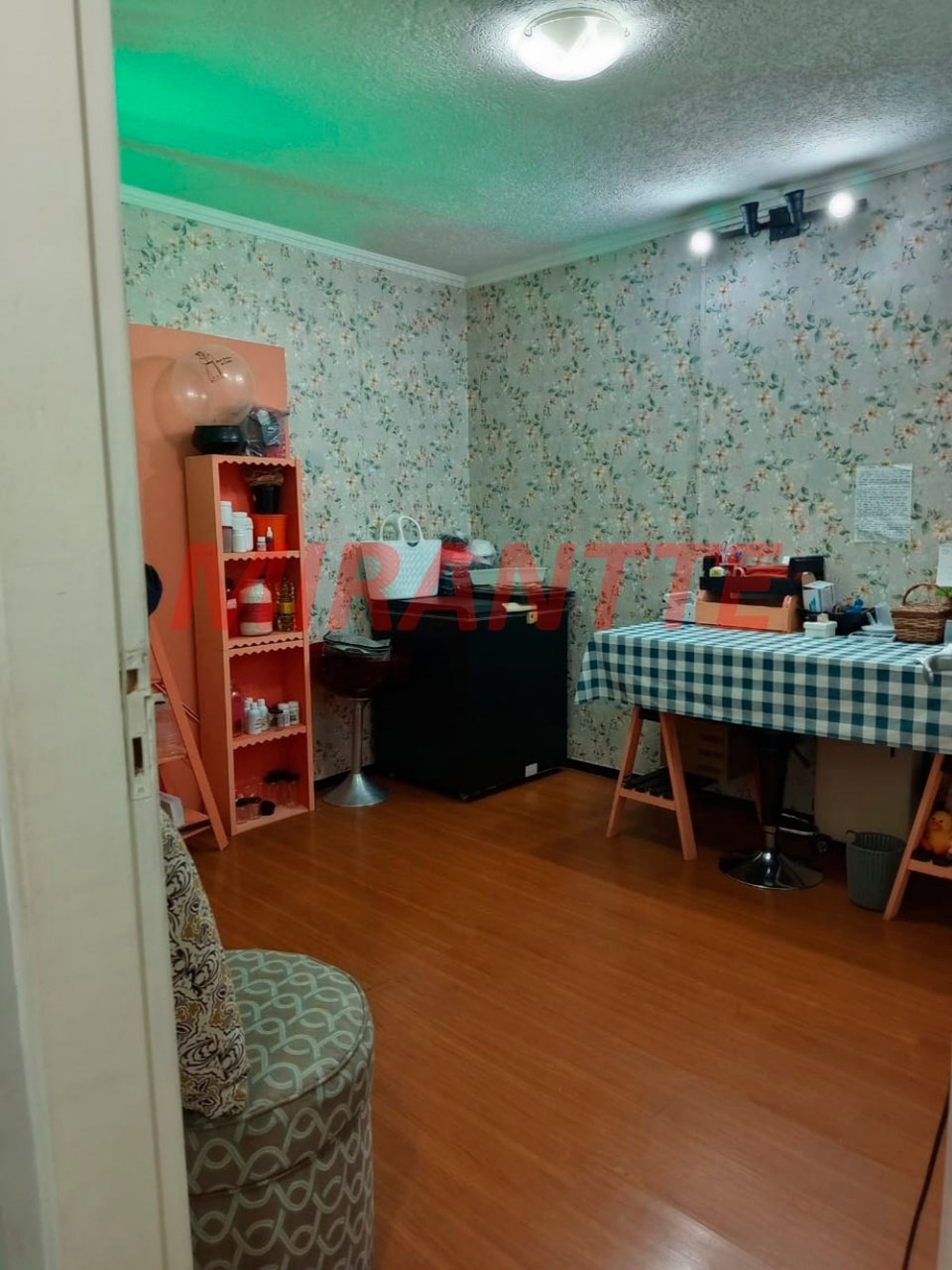 Casa terrea de 1.5m² com 4 quartos em Bortolândia
