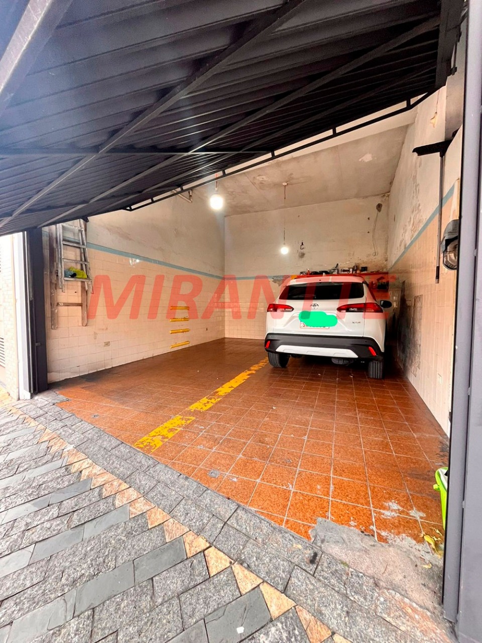 Casa terrea de 1.5m² com 4 quartos em Bortolândia
