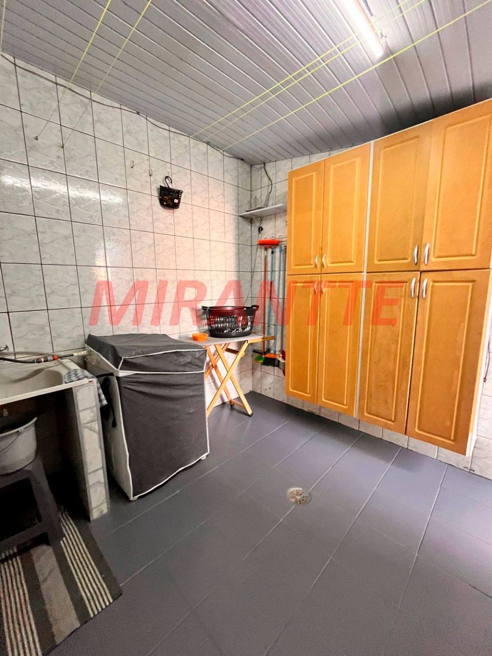 Casa terrea de 1.5m² com 4 quartos em Bortolândia