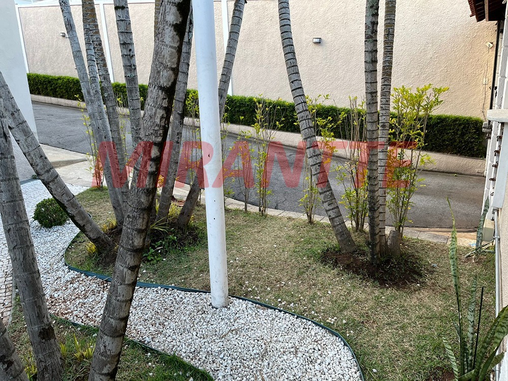 Cond. fechado de 126m² com 3 quartos em Vila Mazzei