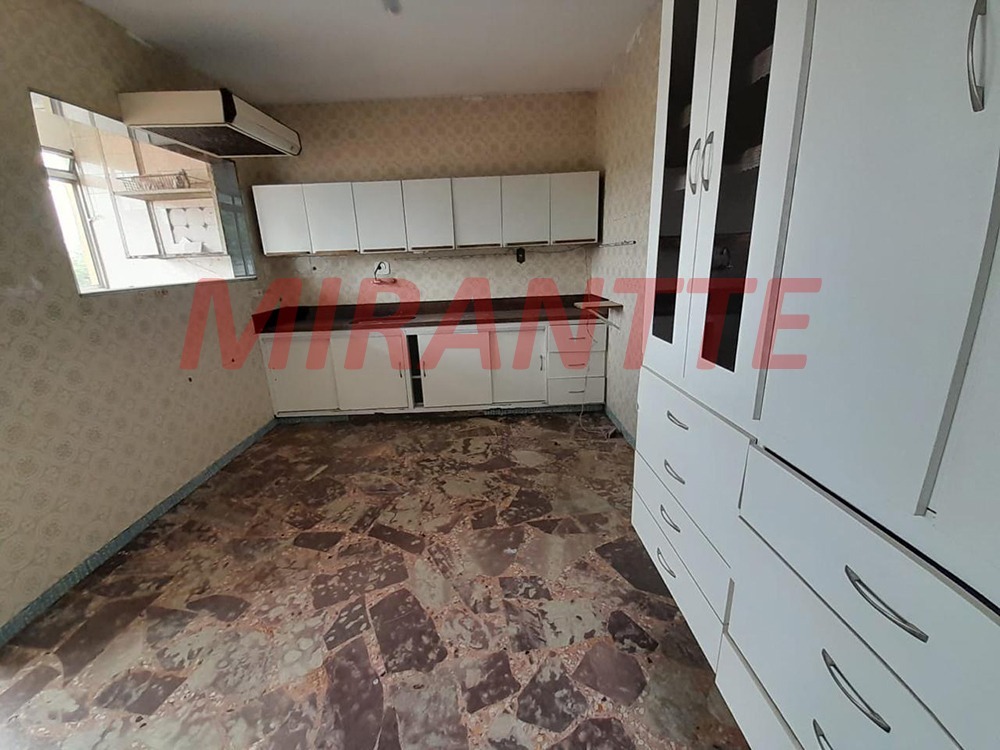 Cond. fechado de 460m² com 4 quartos em Casa Verde