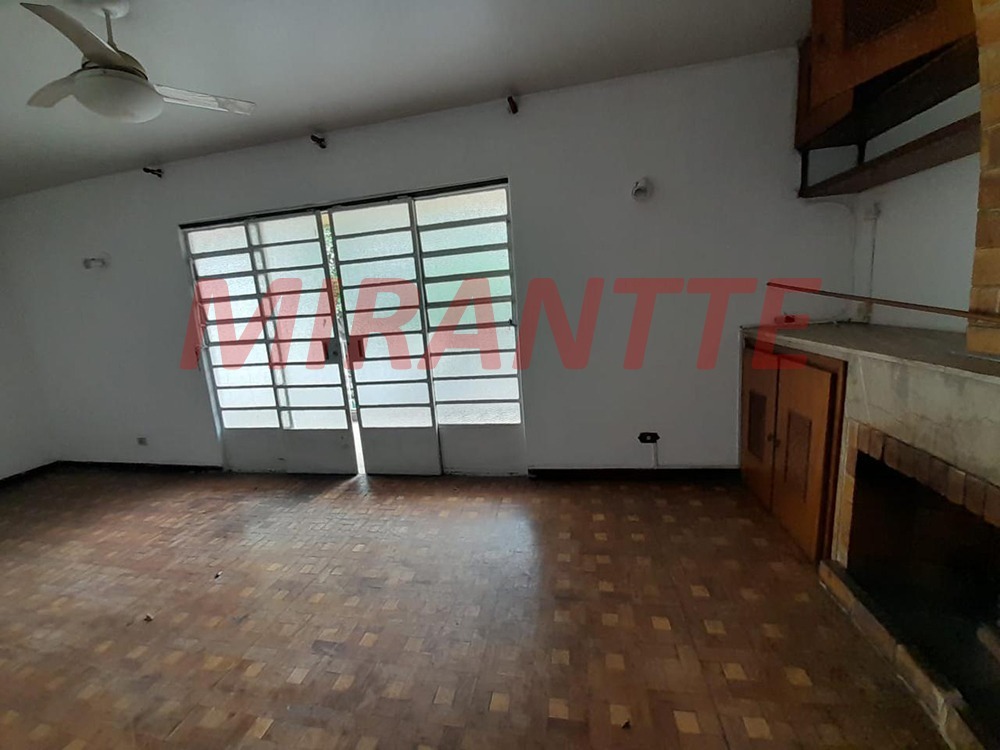 Cond. fechado de 460m² com 4 quartos em Casa Verde