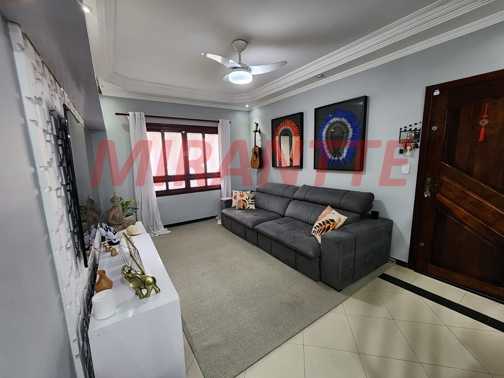 Sobrado de 185m² com 3 quartos em Vila Rosália