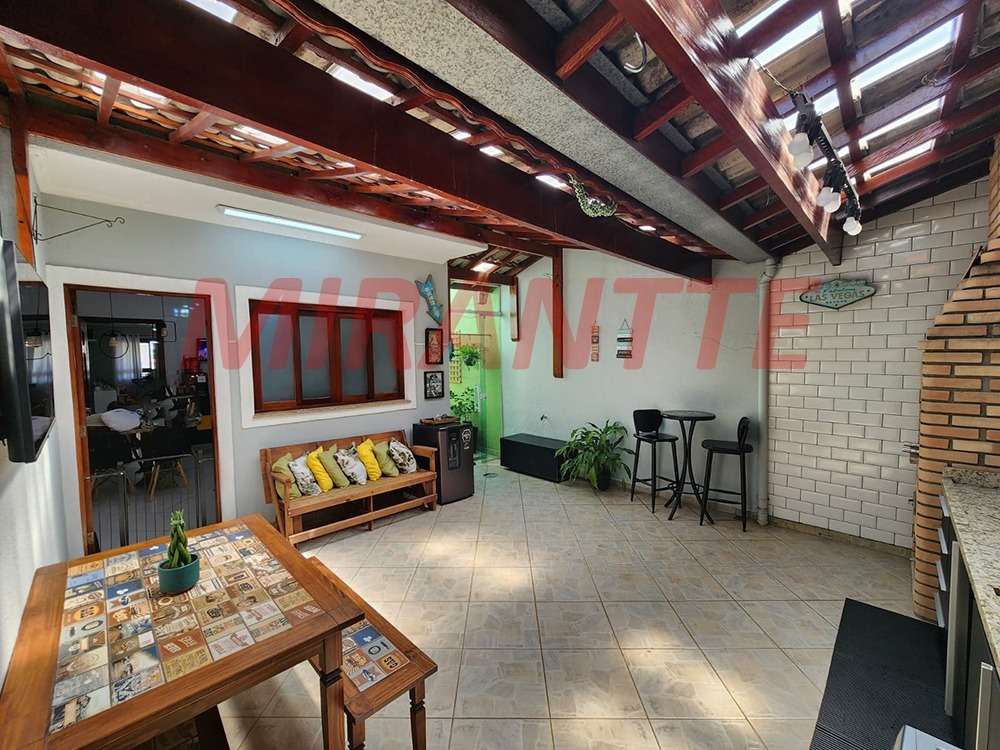 Sobrado de 185m² com 3 quartos em Vila Rosália