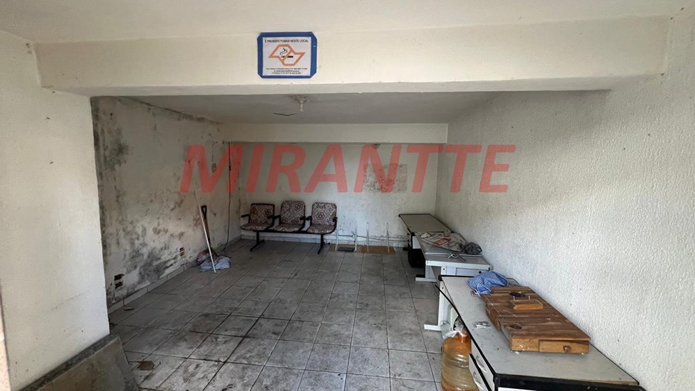 Sobrado de 133m² com 4 quartos em Santana