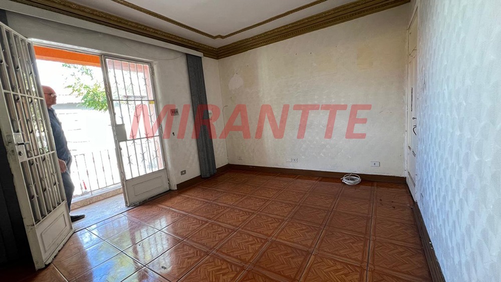 Sobrado de 133m² com 4 quartos em Santana