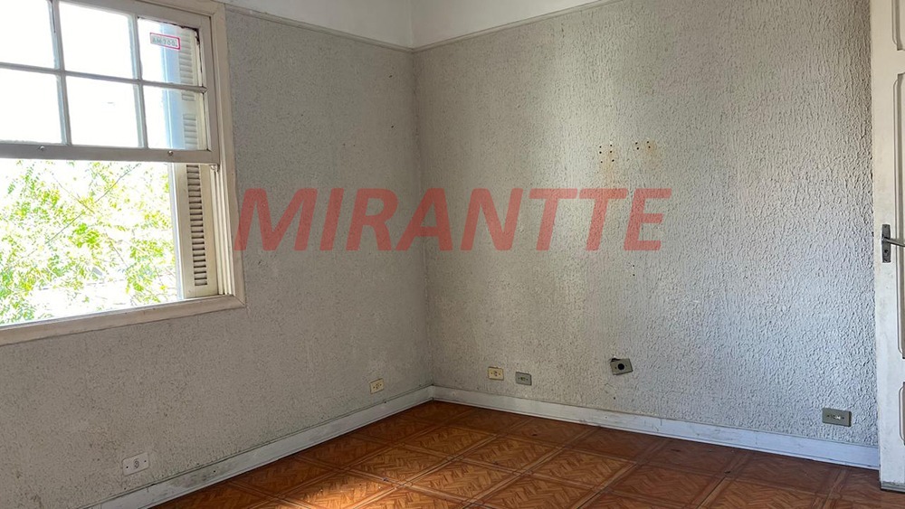 Sobrado de 133m² com 4 quartos em Santana