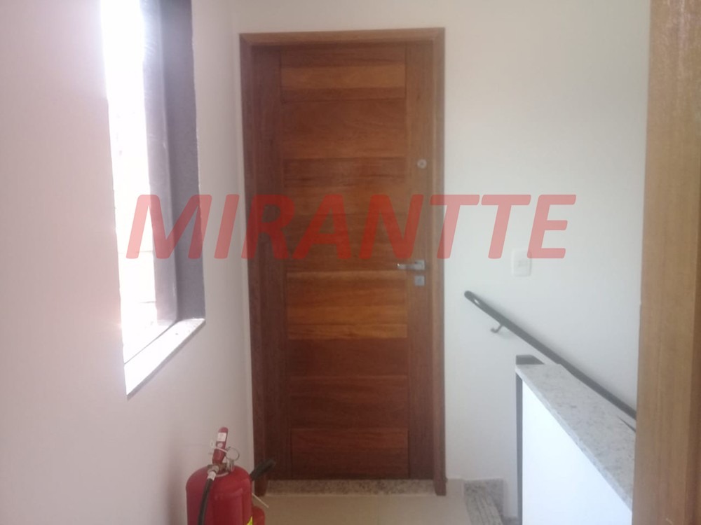 Cond. fechado de 25m² com 1 quartos em Tucuruvi