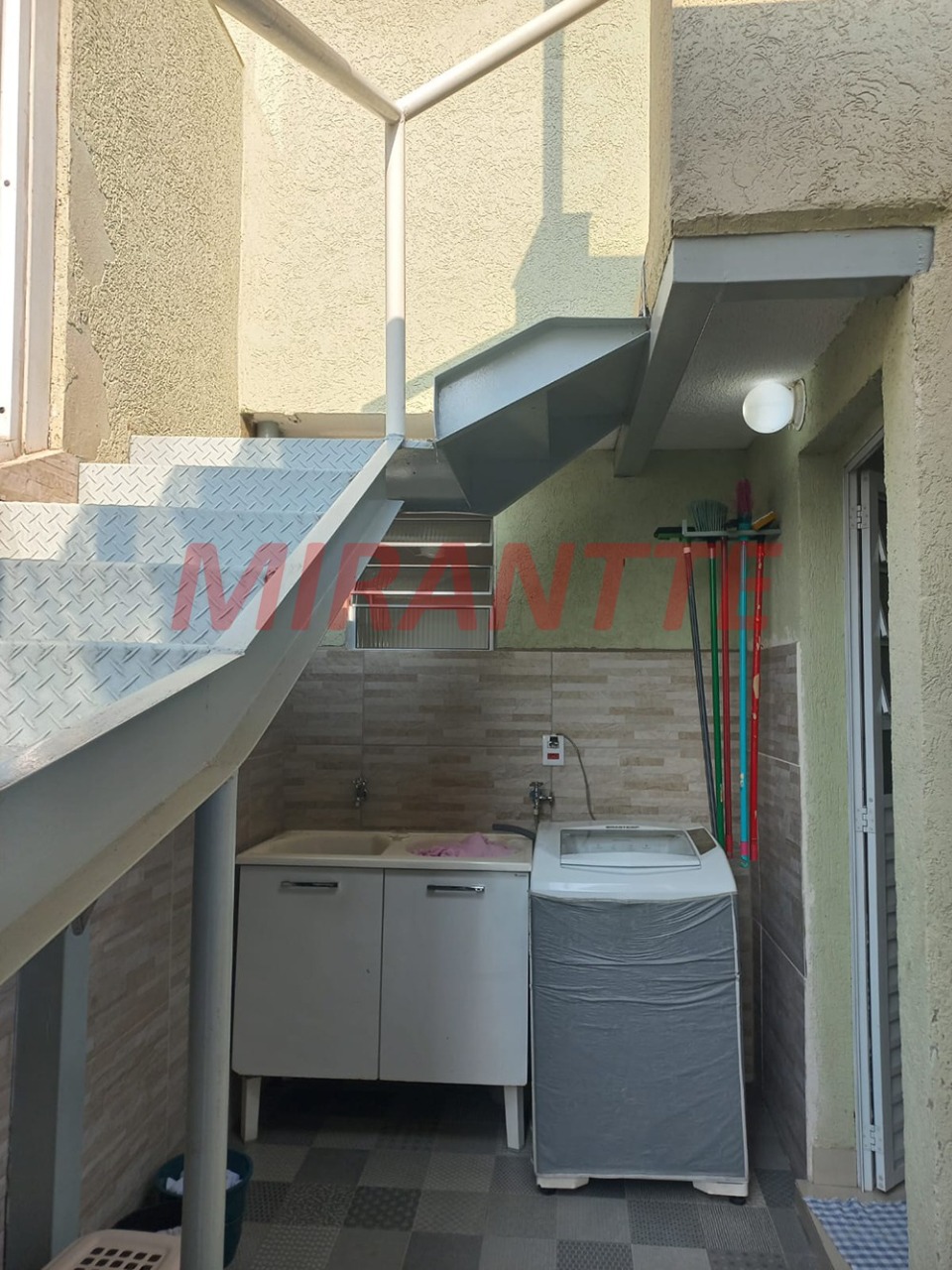 Casa terrea de 191m² com 2 quartos em Vila Pedro Moreira