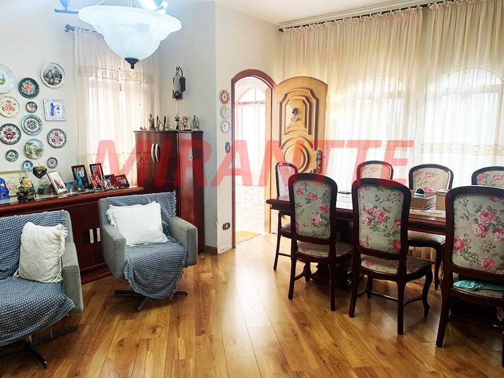 Casa terrea de 220m² com 5 quartos em Santana
