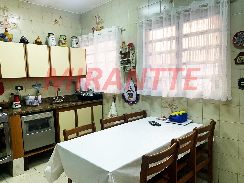 Casa terrea de 220m² com 5 quartos em Santana