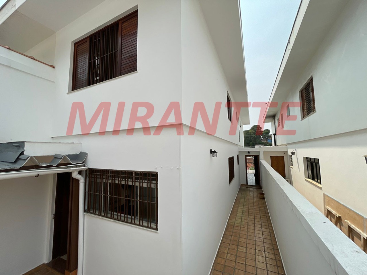 Sobrado de 200m² com 4 quartos em Vila Irmaos Arnoni