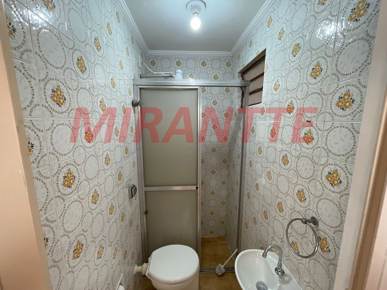 Sobrado de 200m² com 4 quartos em Vila Irmaos Arnoni