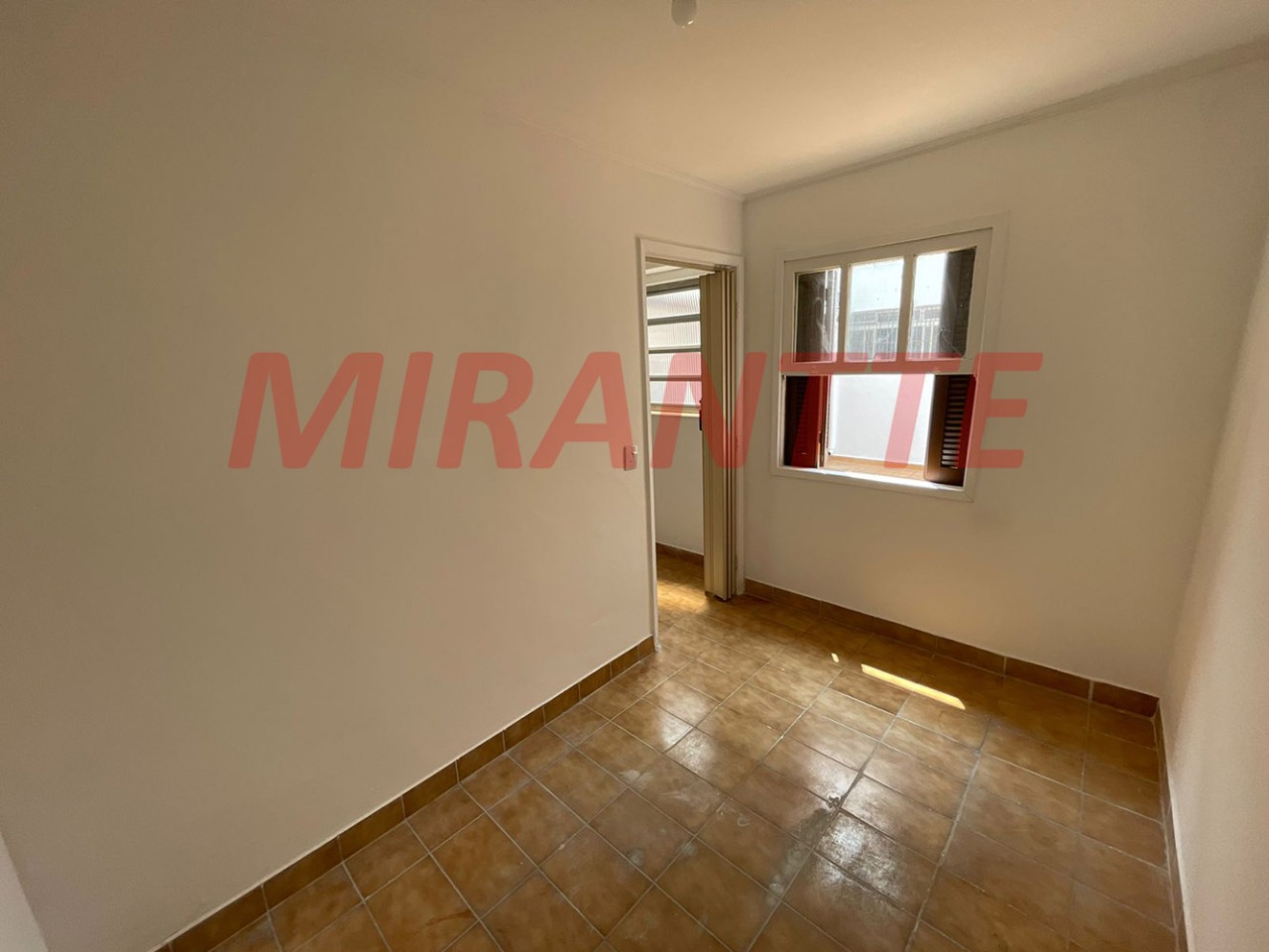 Sobrado de 200m² com 4 quartos em Vila Irmaos Arnoni