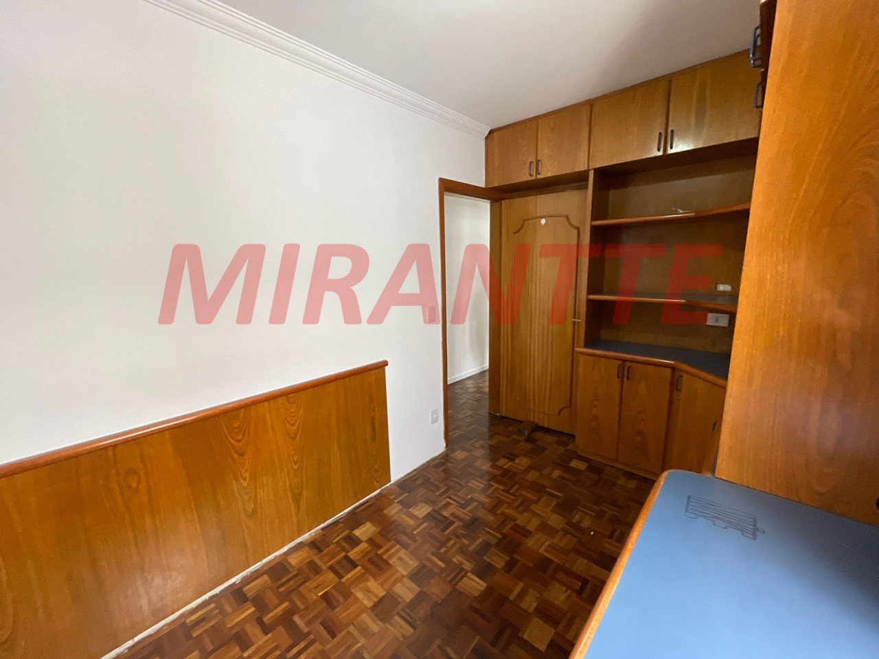 Sobrado de 200m² com 4 quartos em Vila Irmaos Arnoni