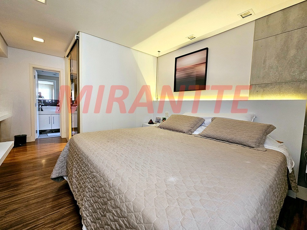 Cobertura de 239m² com 4 quartos em Campo Belo