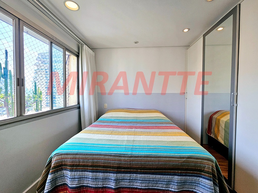 Cobertura de 239m² com 4 quartos em Campo Belo