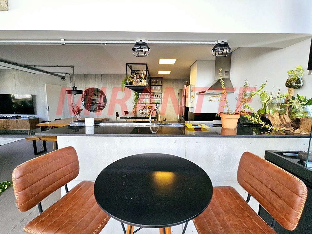 Cobertura de 239m² com 4 quartos em Campo Belo