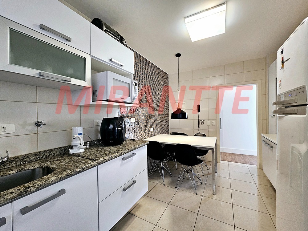 Cobertura de 239m² com 4 quartos em Campo Belo