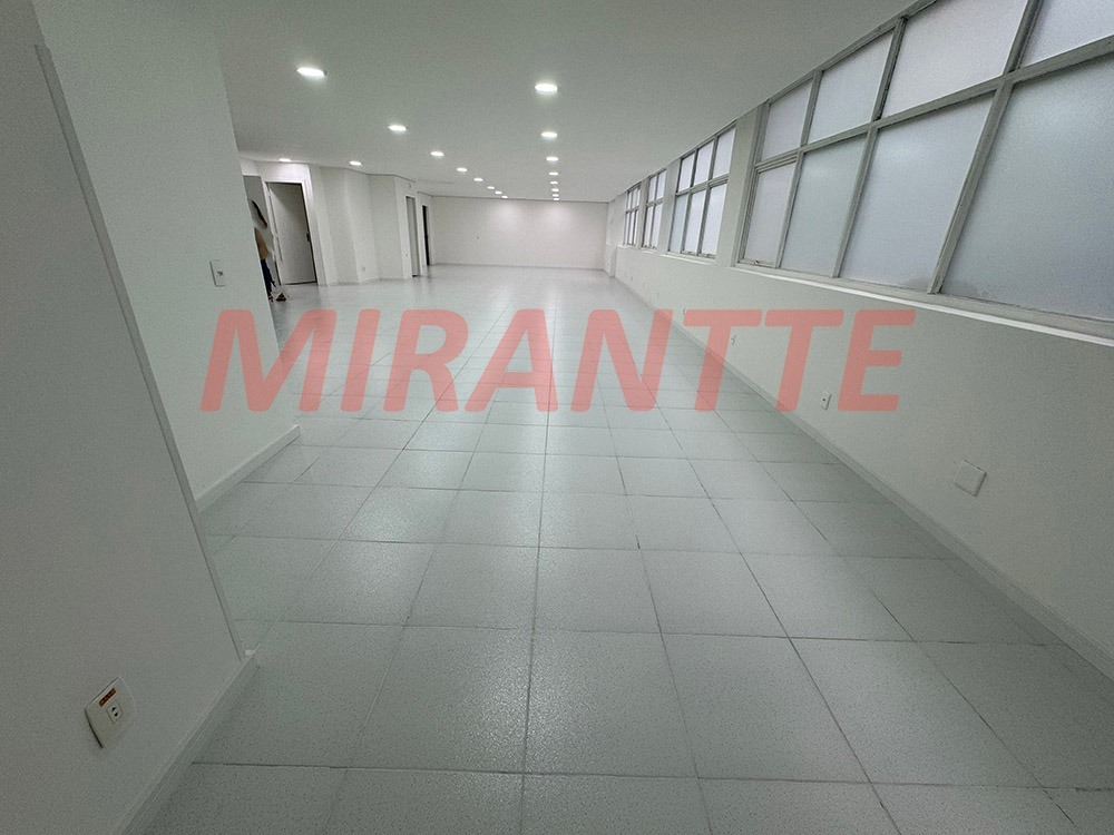 Comercial de 195m² em Bela Vista