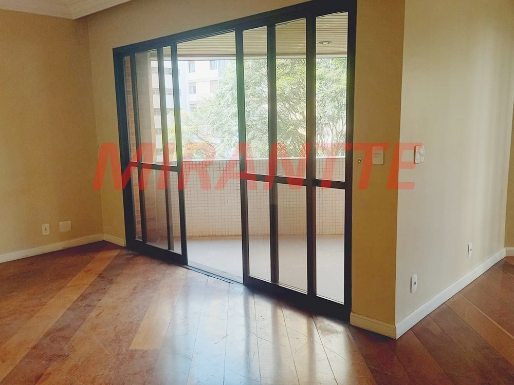 Apartamento de 207m² com 4 quartos em Perdizes