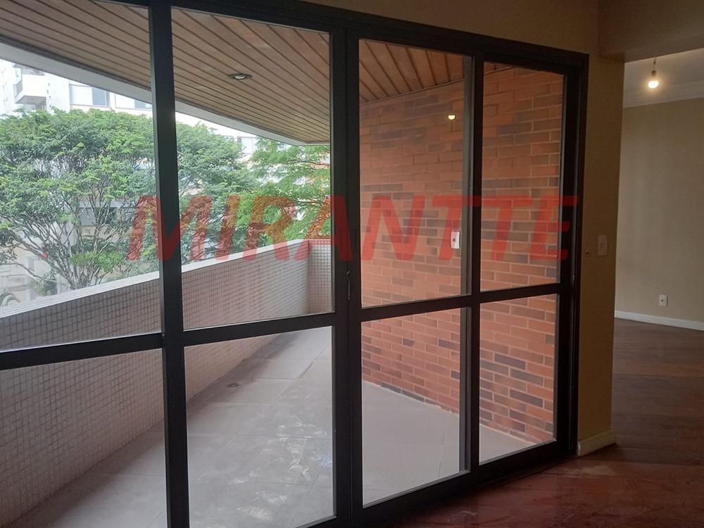 Apartamento de 207m² com 4 quartos em Perdizes