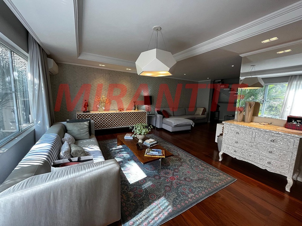 Sobrado de 260m² com 4 quartos em Tucuruvi