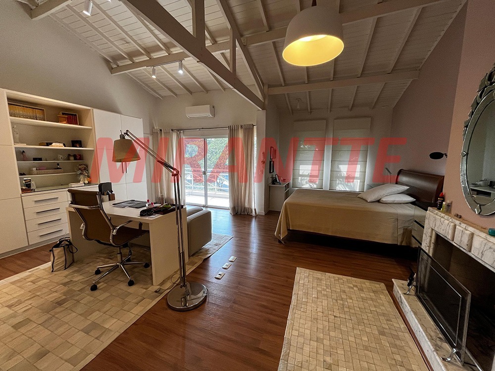 Sobrado de 260m² com 4 quartos em Tucuruvi