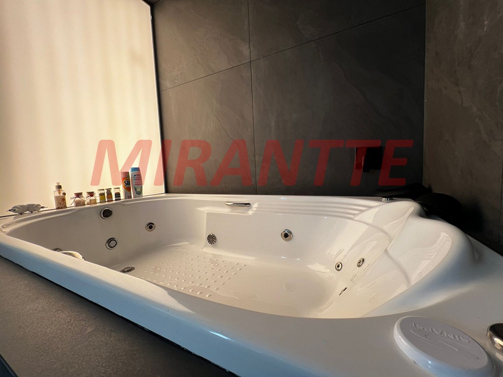 Apartamento de 255m² com 4 quartos em Santana