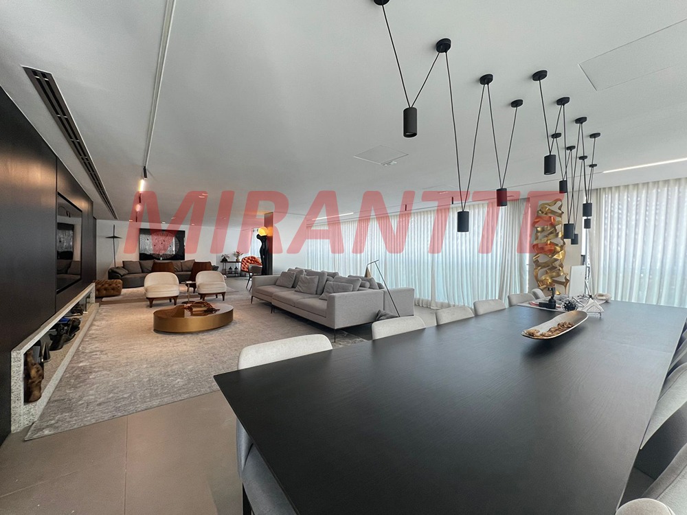 Apartamento de 255m² com 4 quartos em Santana