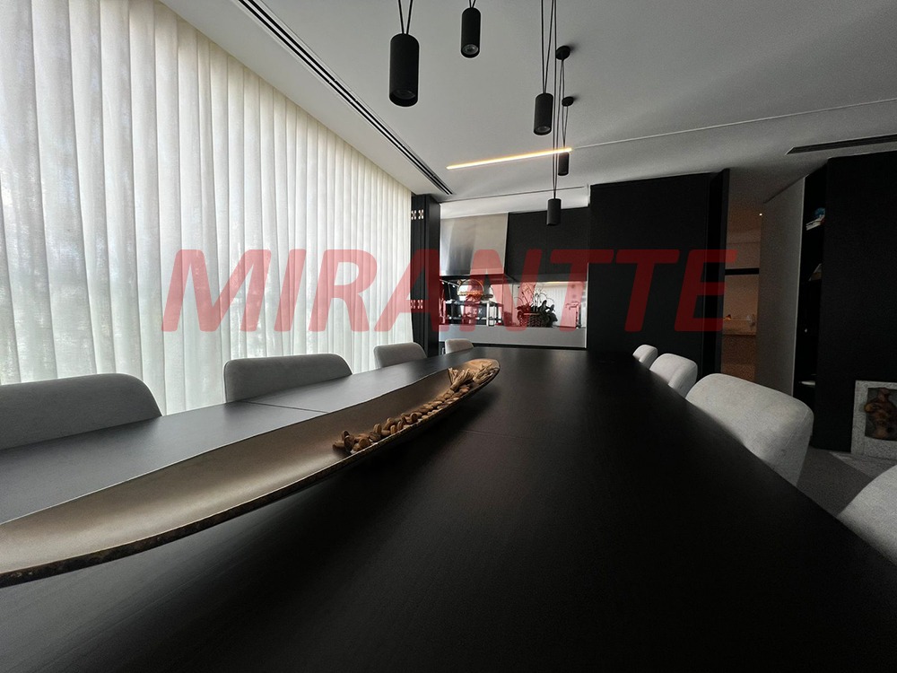 Apartamento de 255m² com 4 quartos em Santana