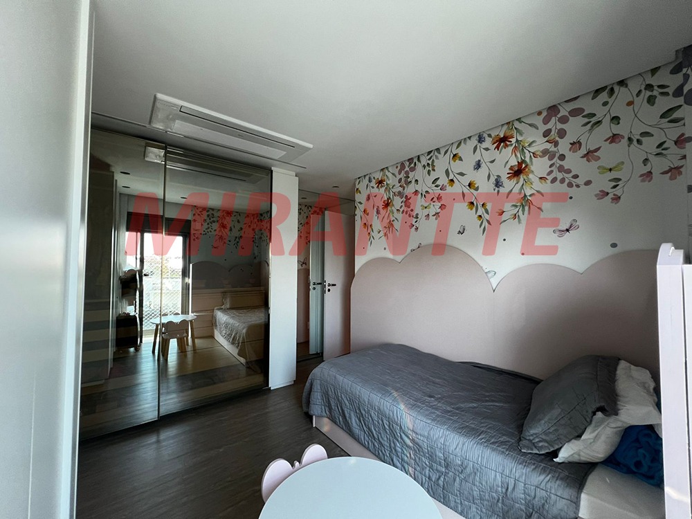 Apartamento de 255m² com 4 quartos em Santana