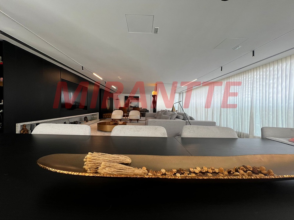 Apartamento de 255m² com 4 quartos em Santana