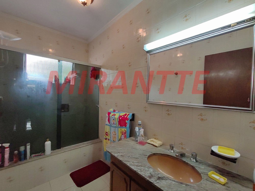 Sobrado de 221m² com 3 quartos em Vila Irmaos Arnoni
