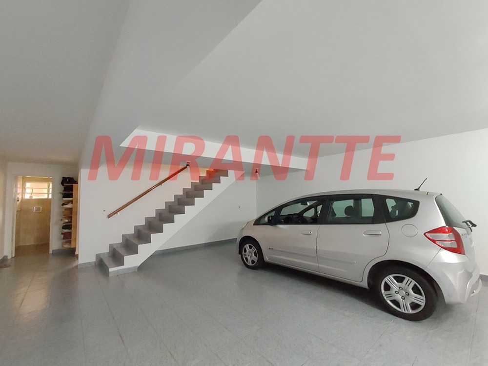 Sobrado de 221m² com 3 quartos em Vila Irmaos Arnoni