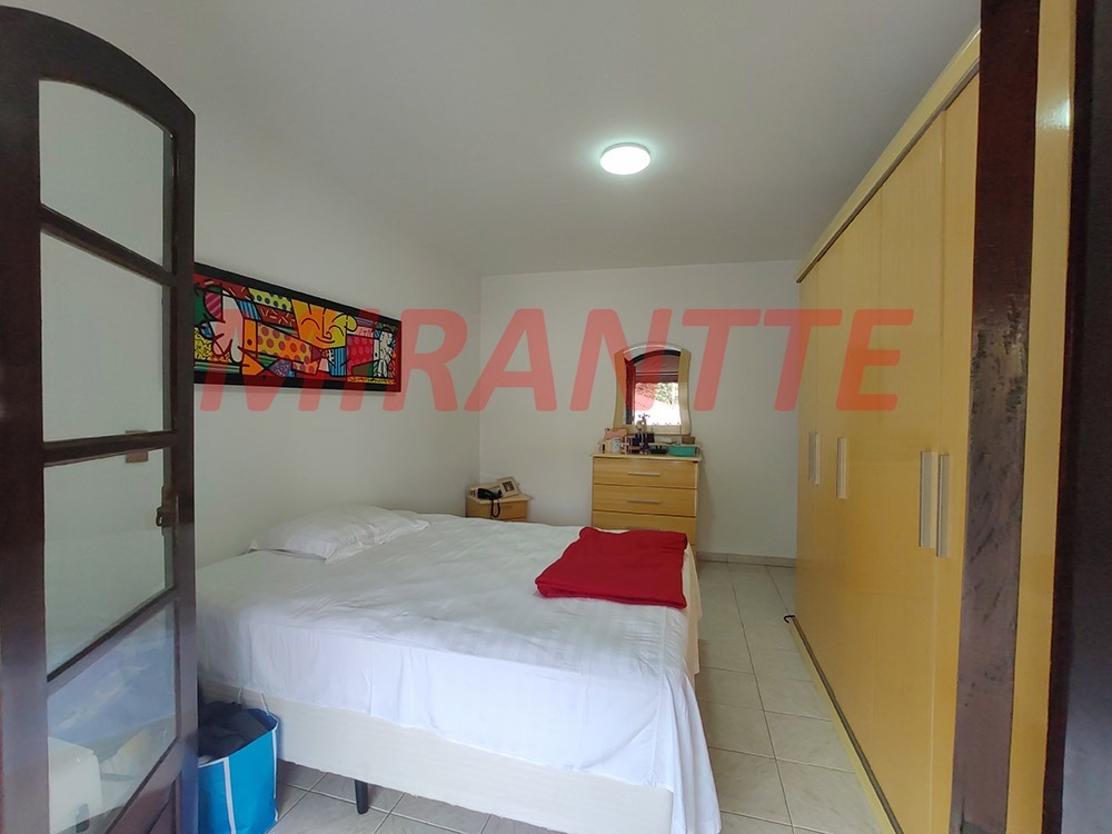 Sobrado de 221m² com 3 quartos em Vila Irmaos Arnoni