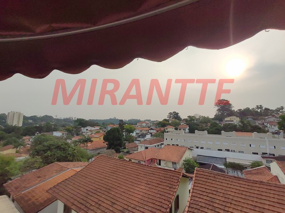 Sobrado de 221m² com 3 quartos em Vila Irmaos Arnoni