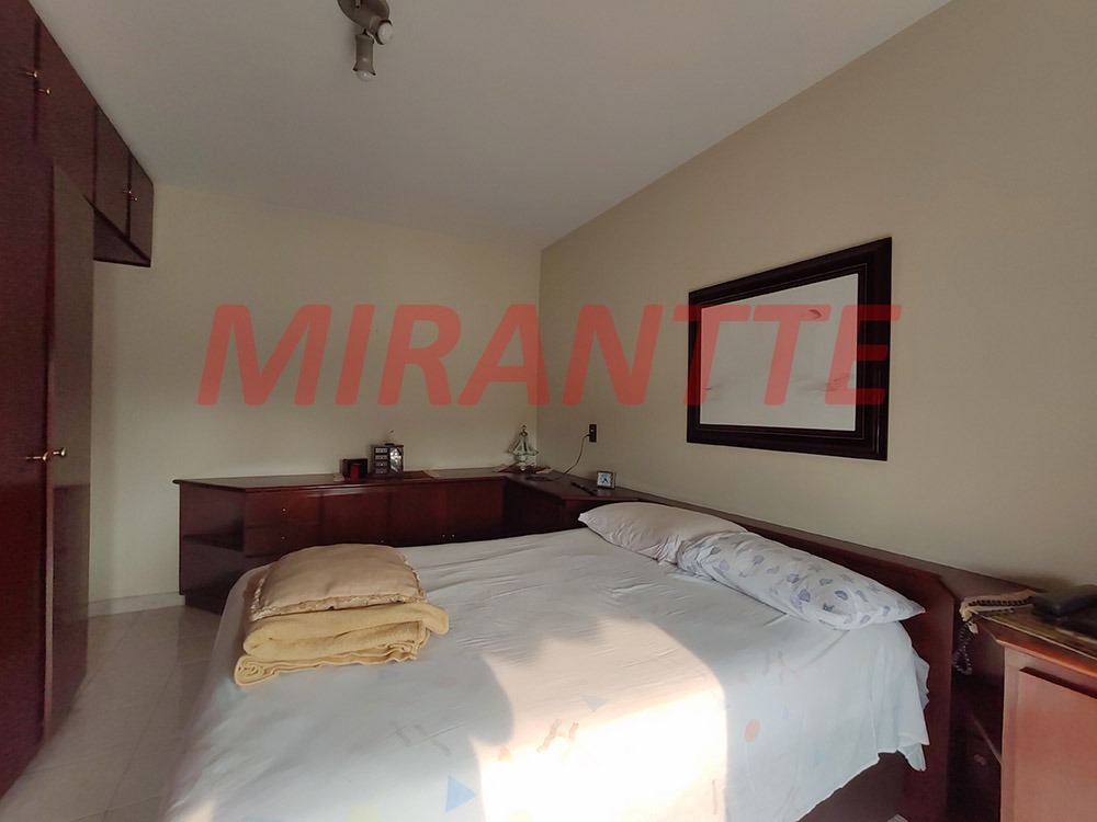 Sobrado de 221m² com 3 quartos em Vila Irmaos Arnoni