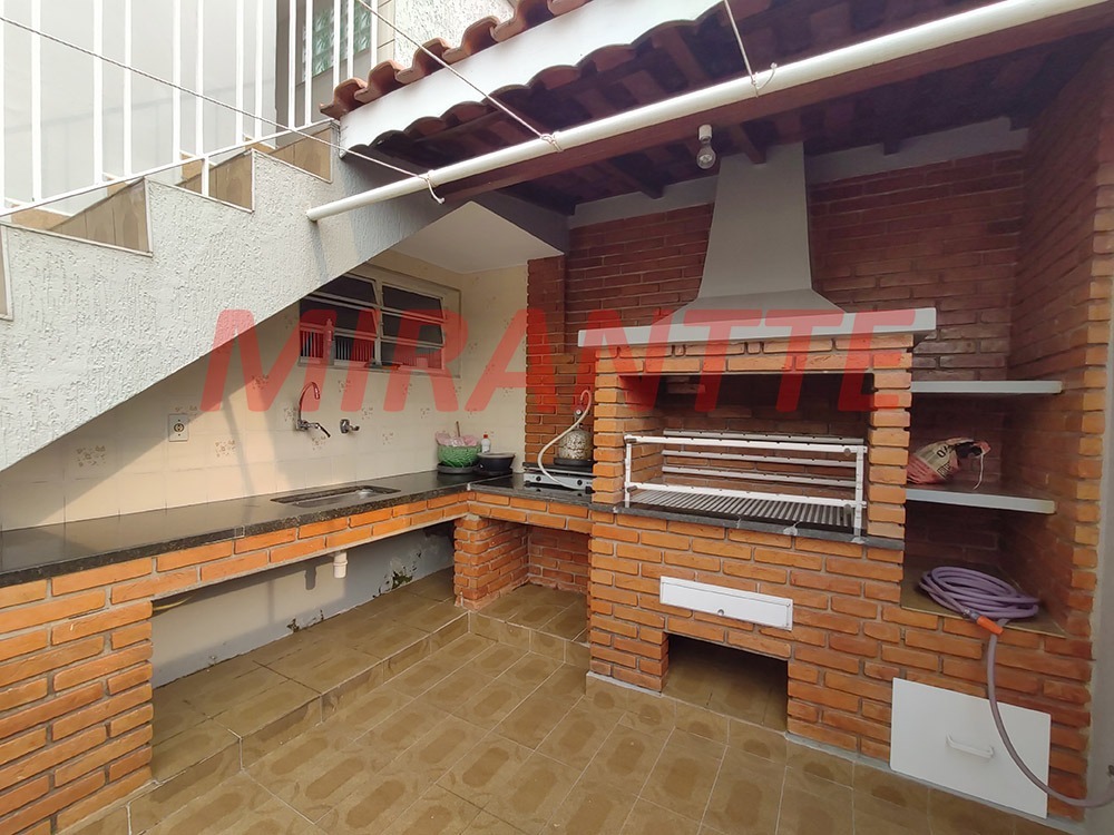 Sobrado de 221m² com 3 quartos em Vila Irmaos Arnoni