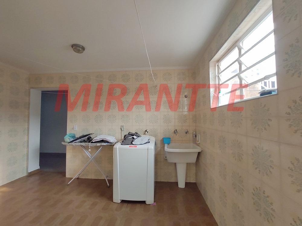 Sobrado de 221m² com 3 quartos em Vila Irmaos Arnoni