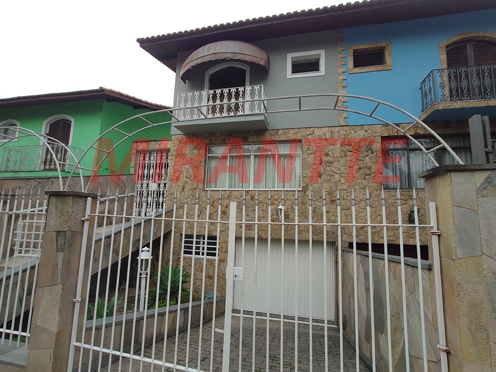 Sobrado de 221m² com 3 quartos em Vila Irmaos Arnoni
