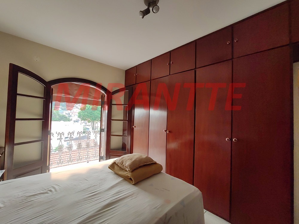 Sobrado de 221m² com 3 quartos em Vila Irmaos Arnoni