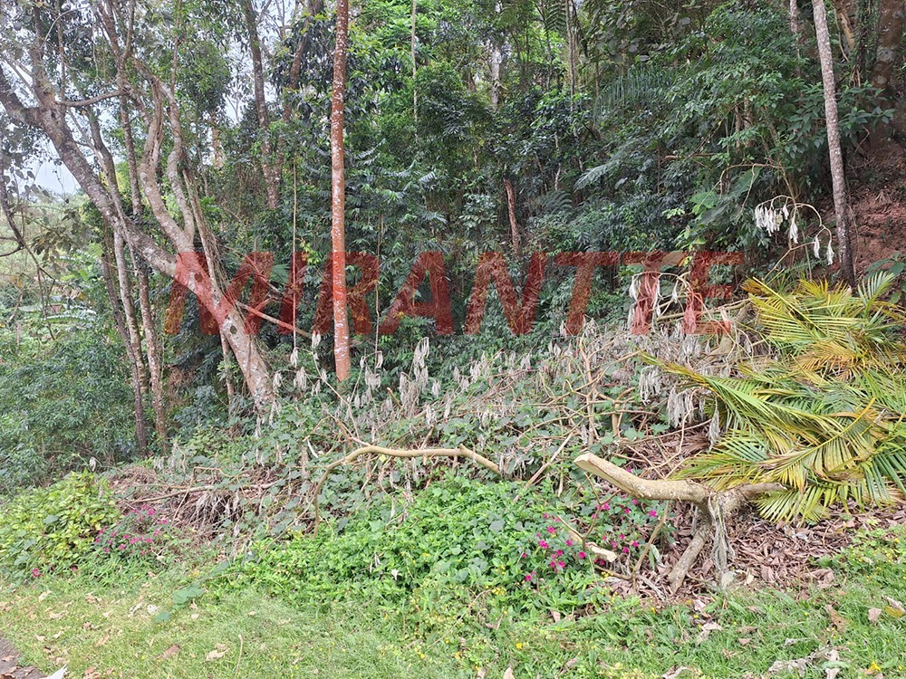 Terreno de 0m² em Caraguata
