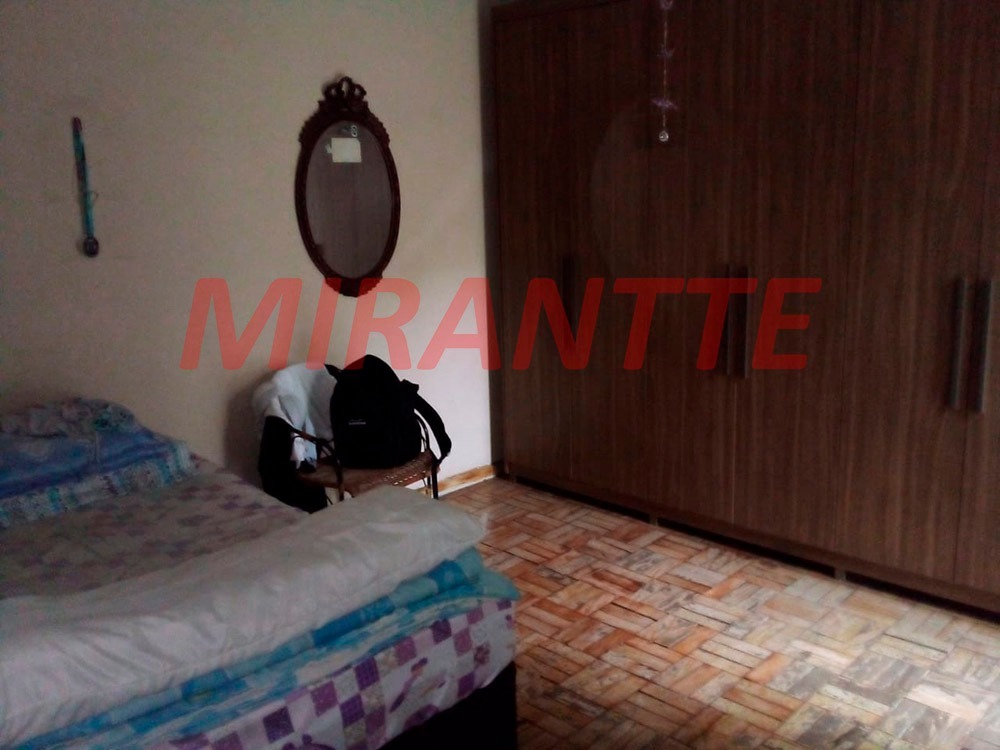 Casa terrea de 117m² com 3 quartos em Vila Nivi
