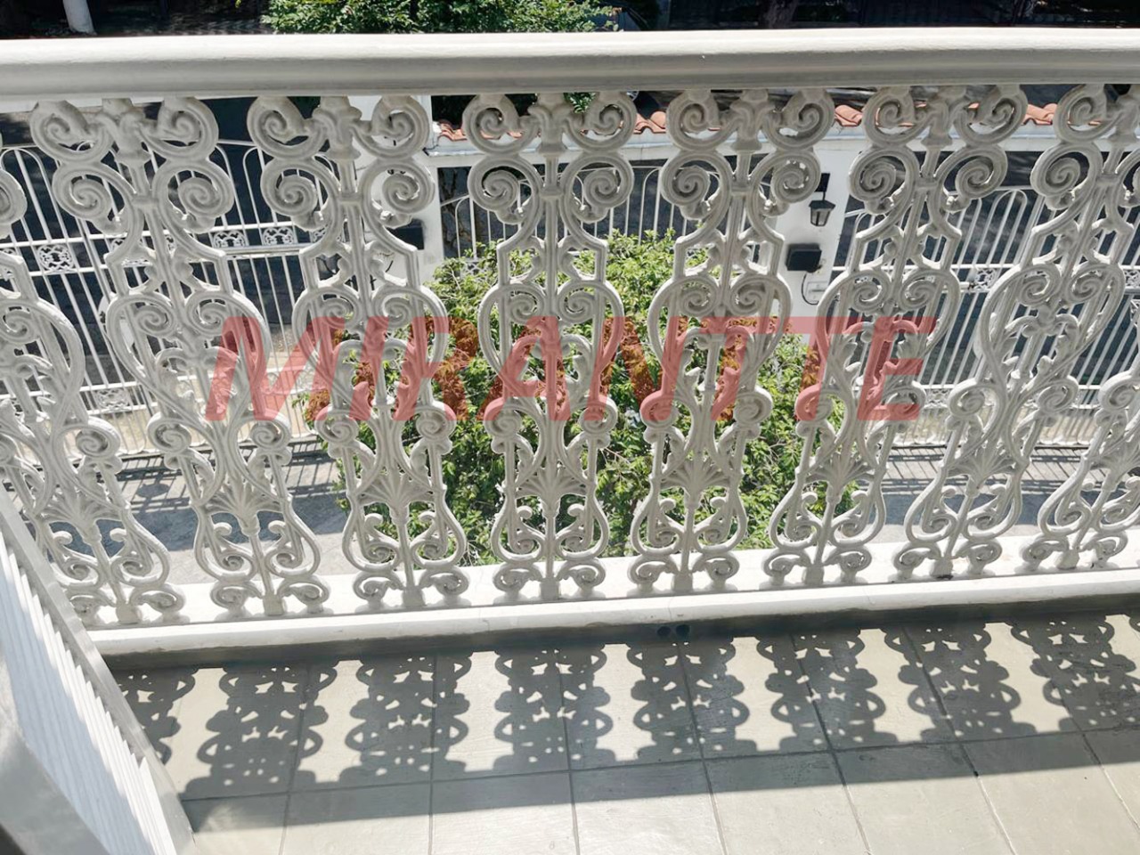 Sobrado de 194m² com 4 quartos em Jardim França