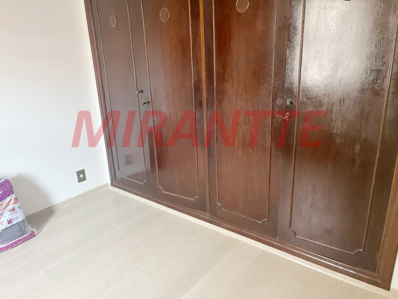 Sobrado de 194m² com 4 quartos em Jardim França